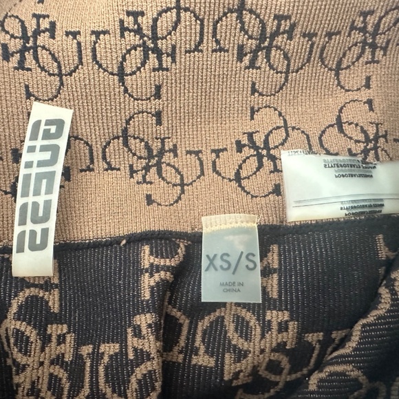 GUESS? Logomania Brown & Black Ribbed Active Set Size XS - Picture 10 of 11